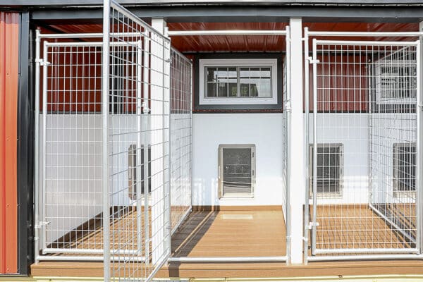 14x30 5-Run Commercial Kennel With Lobby