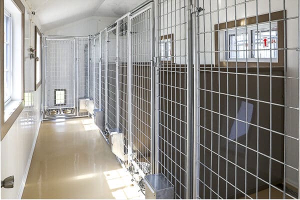 14x30 5-Run Commercial Kennel With Lobby