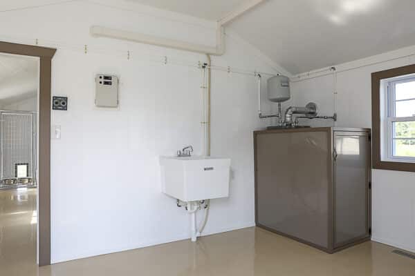 14x30 5-Run Commercial Kennel With Lobby