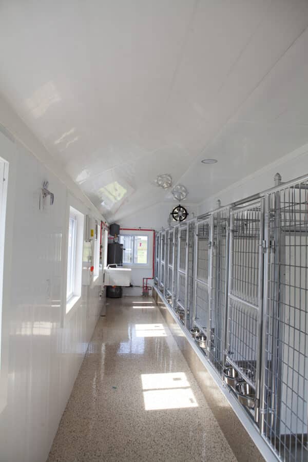 14x32 8-Run Commercial Kennel