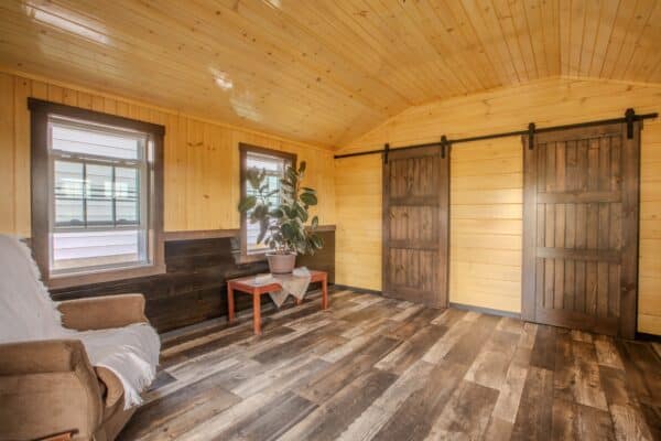 15x56 12-Run Commercial Kennel