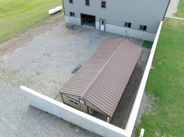 15x32 8-Run Commercial Kennel