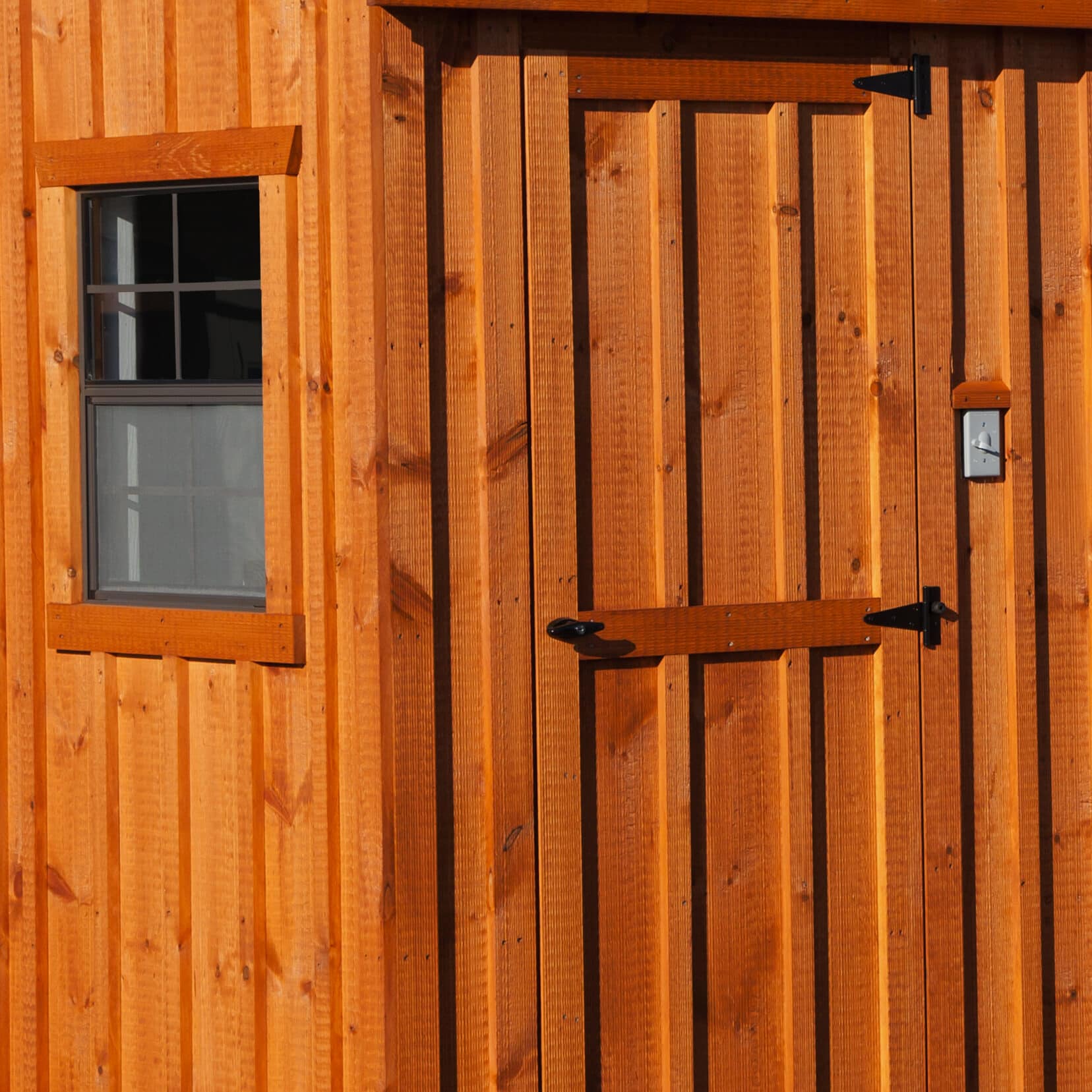 Dog Kennel for Grooming With Siding Options